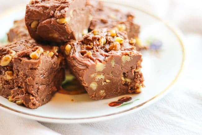 The Easiest and Best Walnut and Milk Chocolate Fudge