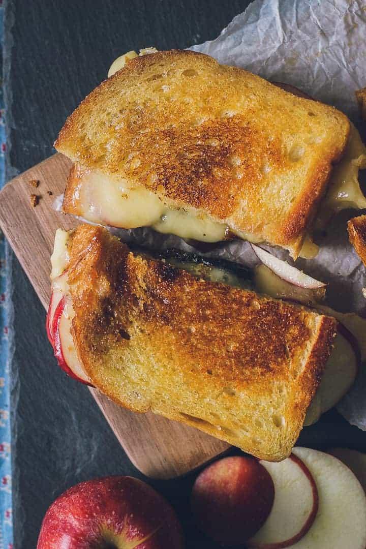 Brie Grilled Cheese with Fig Jam & Apples Honest & Tasty
